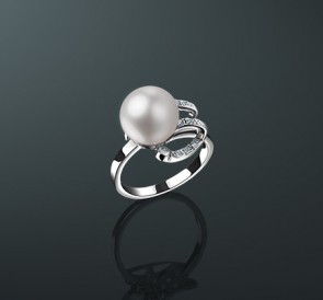 Кольцо с жемчугом бриллианты к-3912бб: белый морской жемчуг, золото 585°