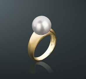 Золотое кольцо с жемчугом без вставок кп-58жб: белый морской жемчуг, золото 585°