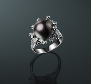 Кольцо с жемчугом бриллианты кп-02бч: чёрный морской жемчуг, золото 585°