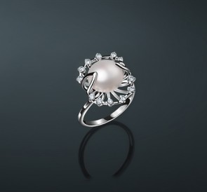 Серебряное кольцо с жемчугом к-1947: белый пресноводный жемчуг, серебро 925°